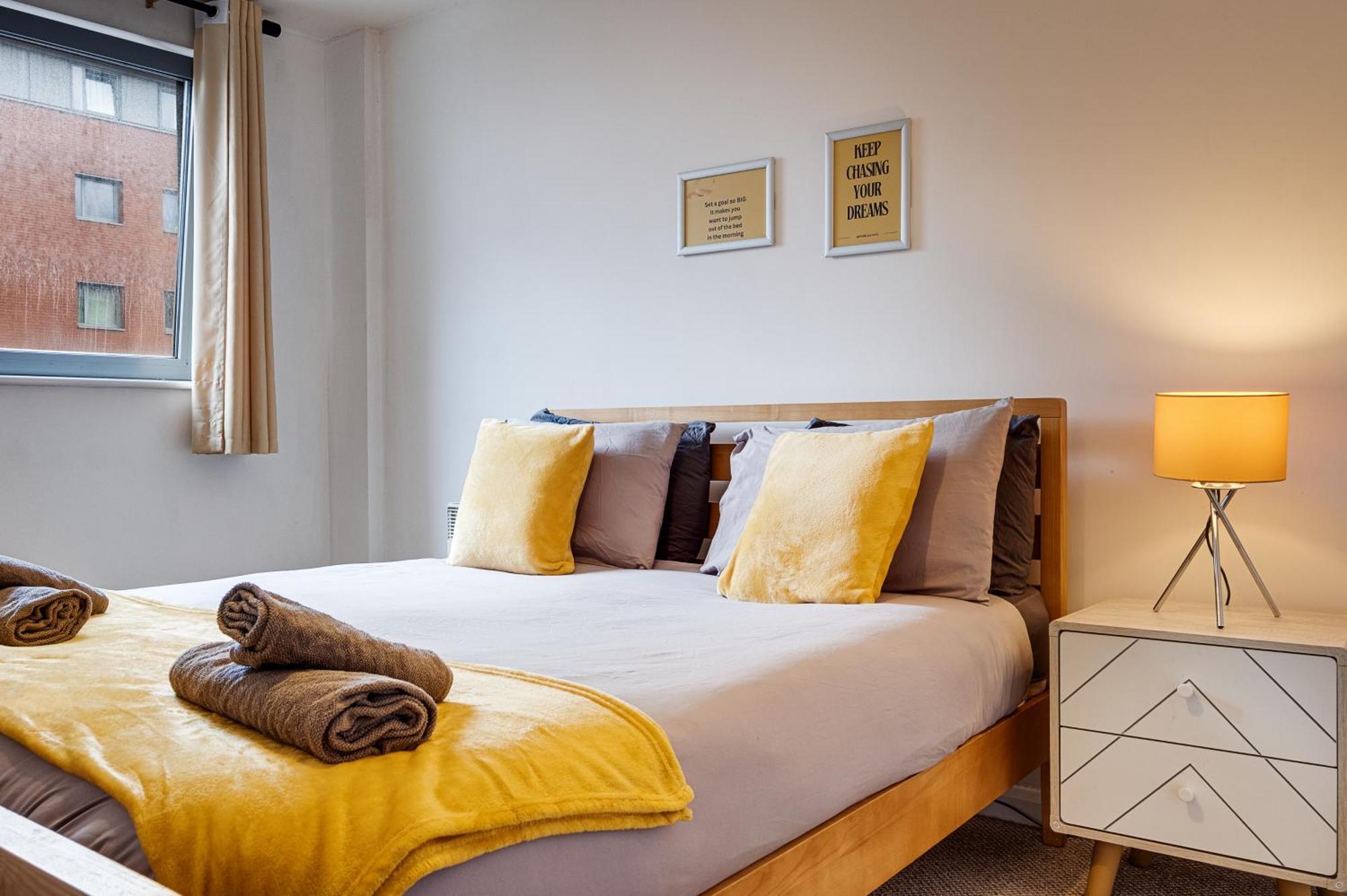 Central Suite Near Mailbox, King Bed, Ping Pong, Netflix, Sleeps 4 Бирмингам Екстериор снимка
