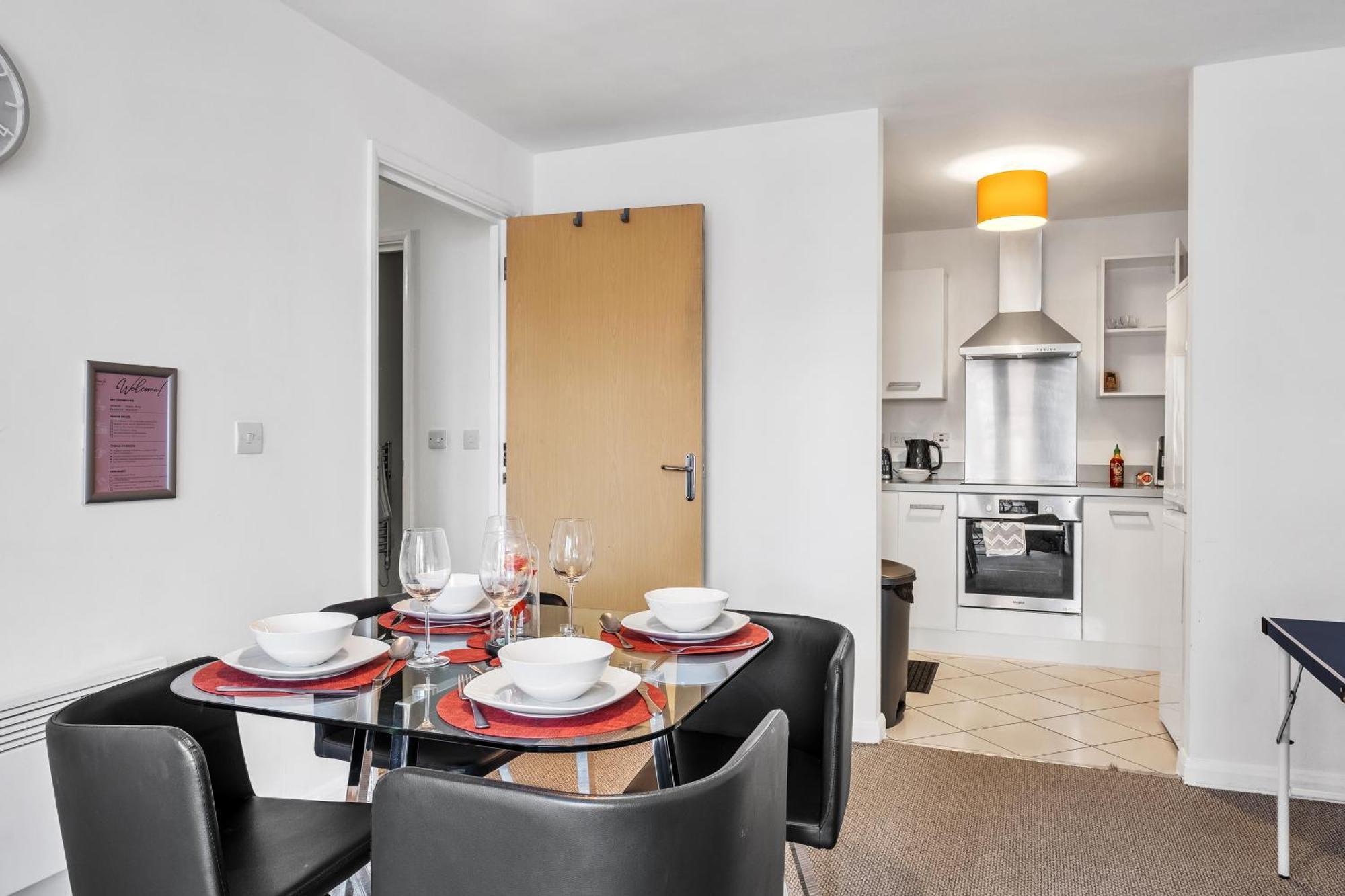 Central Suite Near Mailbox, King Bed, Ping Pong, Netflix, Sleeps 4 Бирмингам Екстериор снимка